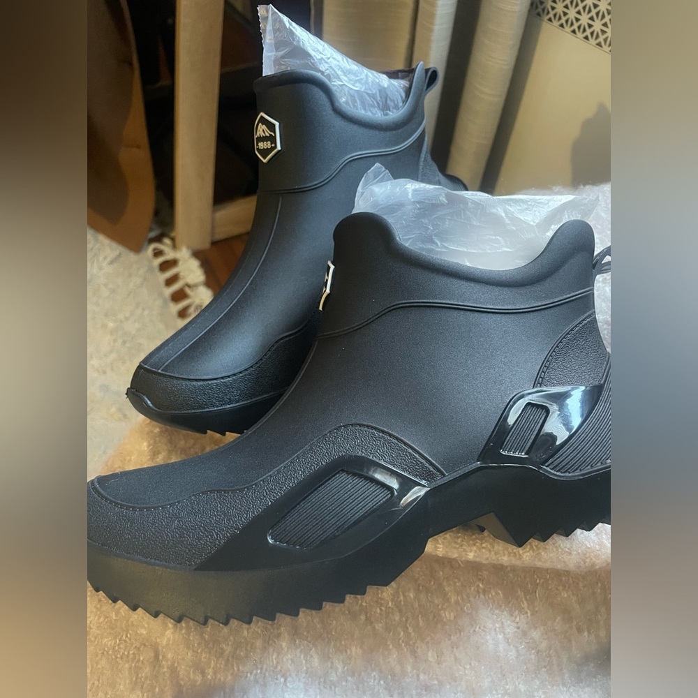 Rain boots